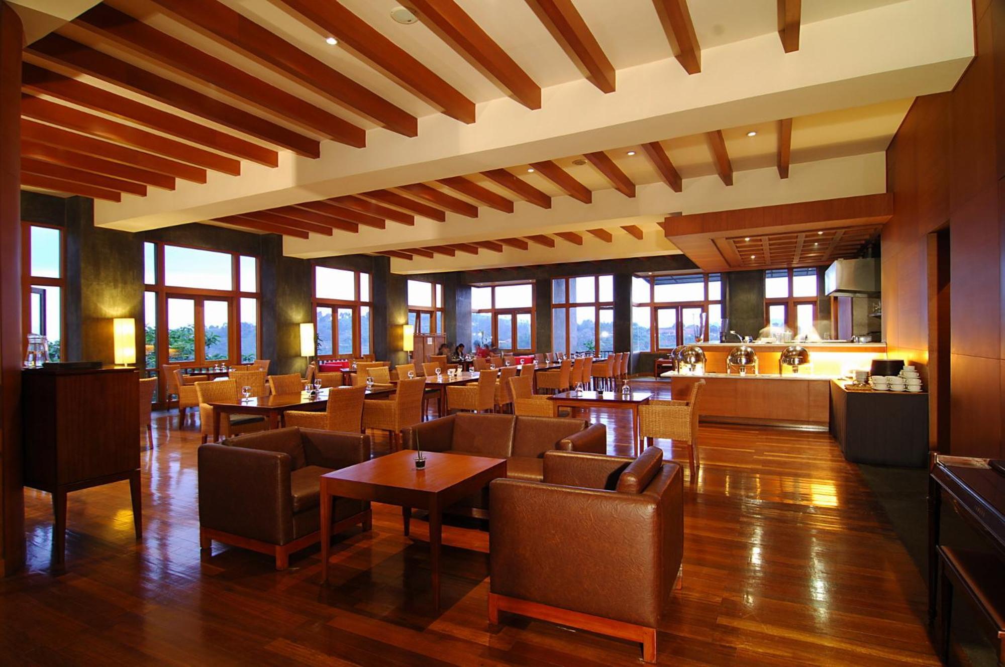 Sangria Resort And Spa Lembang Dış mekan fotoğraf