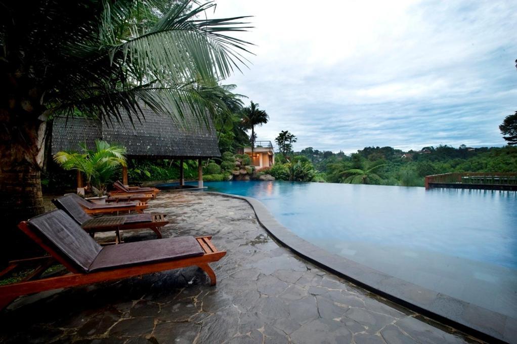 Sangria Resort And Spa Lembang Dış mekan fotoğraf